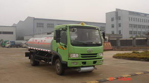 解放輕卡化工液體運(yùn)輸車 價格、參數(shù)、圖片及廠家介紹